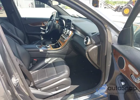 2017 Mercedes-Benz Glc 300 4Matic из США, поврежденный, VIN WDC0G4KB6HV011837